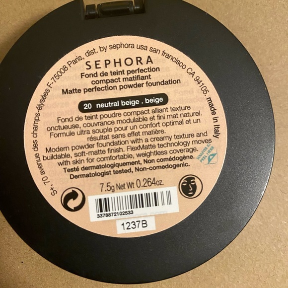 NWT Sephora Matte Perfection Powder Foundation - 20 Neutral Beige - Picture 3 of 3